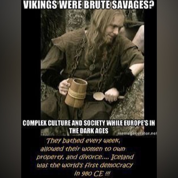 $7 Viking Draw String Bag and Box. $7 if bundled - Picture 12 of 16